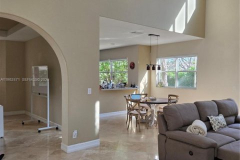 Villa ou maison à louer à Plantation, Floride: 4 chambres, 266.44 m2 № 2045549 - photo 10