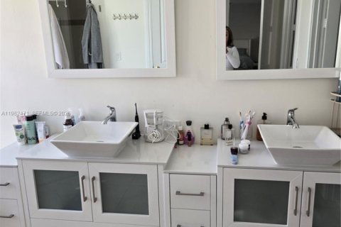 Villa ou maison à louer à Plantation, Floride: 4 chambres, 266.44 m2 № 2045549 - photo 20