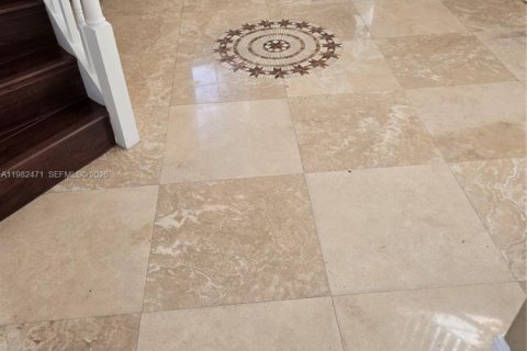 Villa ou maison à louer à Plantation, Floride: 4 chambres, 266.44 m2 № 2045549 - photo 2