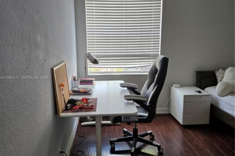 Villa ou maison à louer à Plantation, Floride: 4 chambres, 266.44 m2 № 2045549 - photo 11