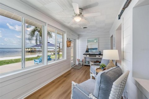 Casa en alquiler en Ocklawaha, Florida, 2 dormitorios, 146.32 m2 № 1915453 - foto 1