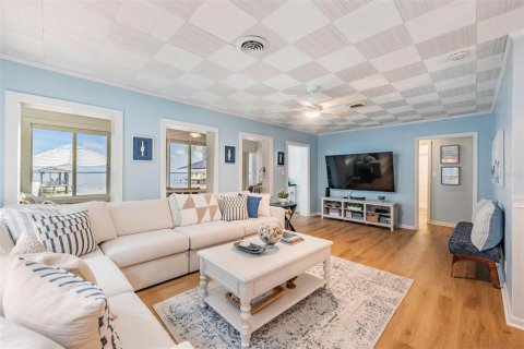 Casa en alquiler en Ocklawaha, Florida, 2 dormitorios, 146.32 m2 № 1915453 - foto 2