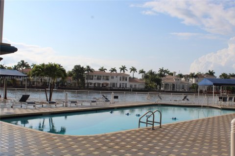 Condominio en venta en Hollywood, Florida, 2 dormitorios, 119.57 m2 № 1348144 - foto 28