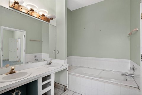 Villa ou maison à vendre à Oviedo, Floride: 4 chambres, 213.95 m2 № 2211074 - photo 20