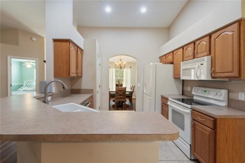 House in Winter Haven, Florida 4 bedrooms, 168.06 sq.m. № 1751889 - photo 28