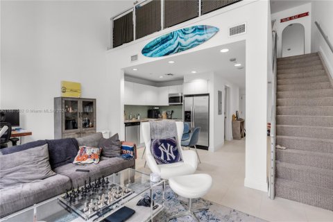 Condominio en venta en Miami, Florida, 1 dormitorio, 91.23 m2 № 1863130 - foto 4