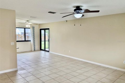 Casa en venta en North Port, Florida, 3 dormitorios, 111.85 m2 № 1853867 - foto 2