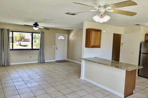 Casa en venta en North Port, Florida, 3 dormitorios, 111.85 m2 № 1853867 - foto 4