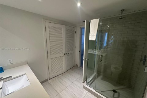 Copropriété à vendre à Hollywood, Floride: 2 chambres, 98.01 m2 № 1960019 - photo 10