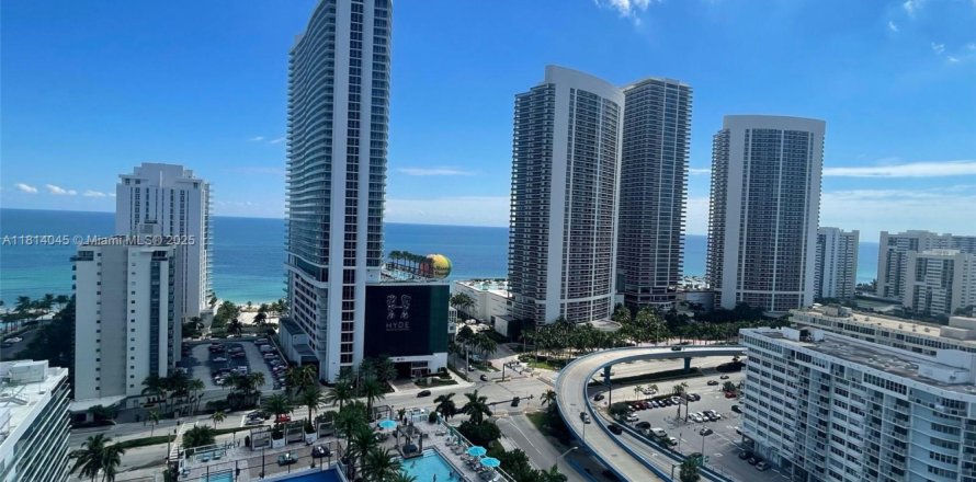 Condo à Hollywood, Floride, 2 chambres № 1960019