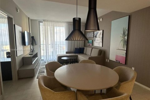 Copropriété à vendre à Hollywood, Floride: 2 chambres, 98.01 m2 № 1960019 - photo 2