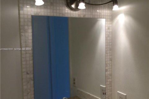 Copropriété à louer à North Miami Beach, Floride: 1 chambre, 74.69 m2 № 1976944 - photo 5