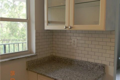 Copropriété à louer à North Miami Beach, Floride: 1 chambre, 74.69 m2 № 1976944 - photo 17