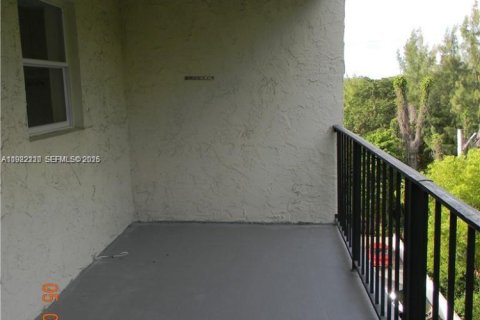 Copropriété à louer à North Miami Beach, Floride: 1 chambre, 74.69 m2 № 1976944 - photo 23