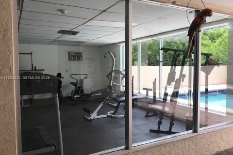 Copropriété à louer à North Miami Beach, Floride: 1 chambre, 74.69 m2 № 1976944 - photo 18