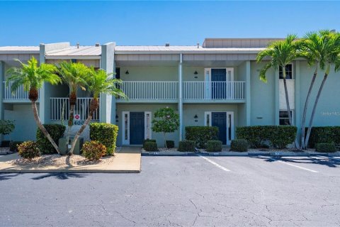 Condo à Punta Gorda, Floride, 2 chambres  № 2298426
