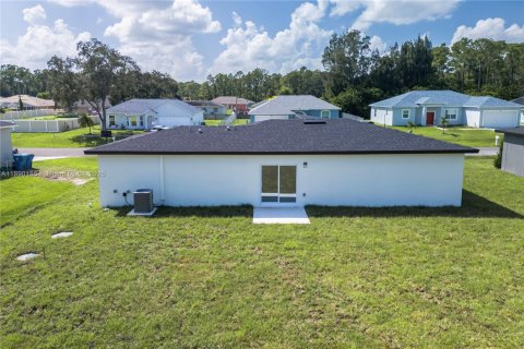 House in Palm Bay, Florida 3 bedrooms, 116.13 sq.m. № 1944472 - photo 30