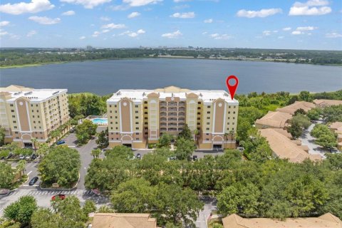 Condo in Orlando, Florida, 3 bedrooms № 2204207 - photo 2