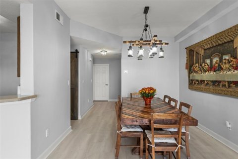 Condo in Orlando, Florida, 3 bedrooms № 2204207 - photo 10