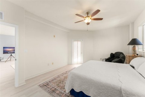 Condo in Orlando, Florida, 3 bedrooms № 2204207 - photo 30