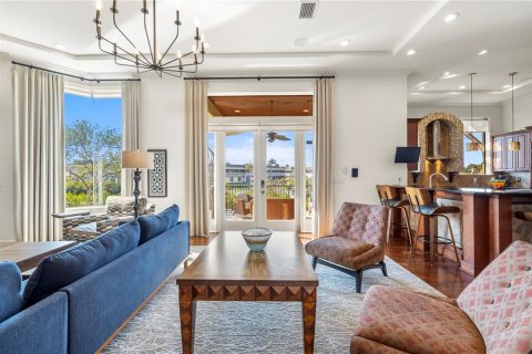 Casa en venta en Tampa, Florida, 4 dormitorios, 340.86 m2 № 2121819 - foto 17