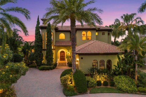 Casa en venta en Tampa, Florida, 4 dormitorios, 340.86 m2 № 2121819 - foto 10
