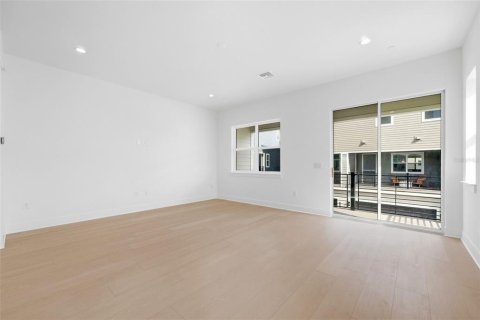 Touwnhouse à vendre à Orlando, Floride: 3 chambres, 185.99 m2 № 2431898 - photo 10
