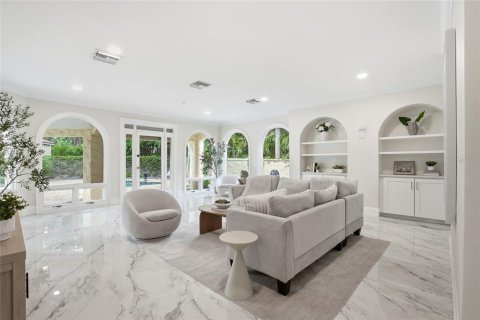 Villa ou maison à vendre à Tampa, Floride: 6 chambres, 528.71 m2 № 2123898 - photo 10