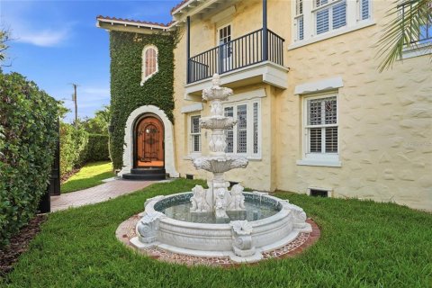 Villa ou maison à vendre à Tampa, Floride: 6 chambres, 528.71 m2 № 2123898 - photo 5