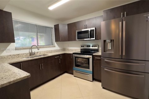 Купить кондоминиум в Уэст-Палм-Бич, Флорида 3 спальни, 113.34м2, № 1989772 - фото 5