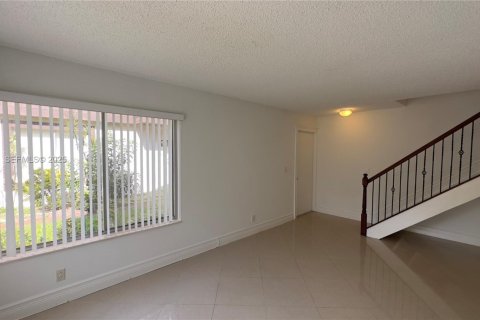 Купить кондоминиум в Уэст-Палм-Бич, Флорида 3 спальни, 113.34м2, № 1989772 - фото 10