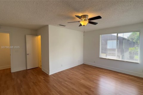 Купить кондоминиум в Уэст-Палм-Бич, Флорида 3 спальни, 113.34м2, № 1989772 - фото 16