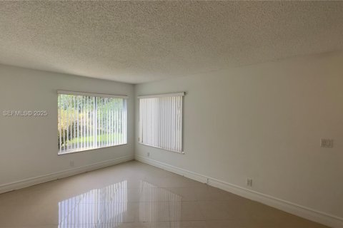 Купить кондоминиум в Уэст-Палм-Бич, Флорида 3 спальни, 113.34м2, № 1989772 - фото 9