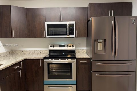 Купить кондоминиум в Уэст-Палм-Бич, Флорида 3 спальни, 113.34м2, № 1989772 - фото 6