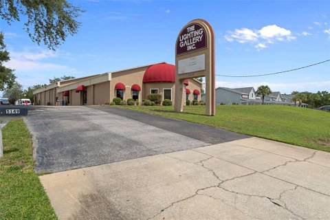Propiedad comercial en Spring Hill, Florida 419.55 m2 № 2339689
