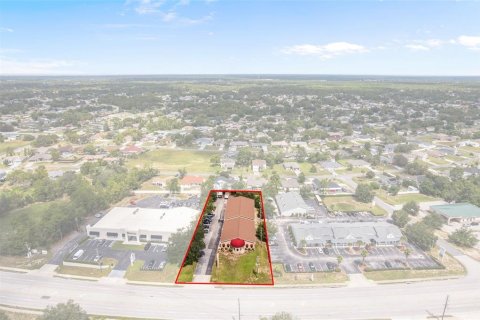 Commercial property in Spring Hill, Florida 419.55 sq.m. № 2339689 - photo 3
