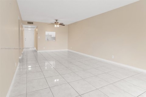 Copropriété à vendre à Boca Raton, Floride: 2 chambres № 1937549 - photo 4