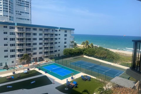 Condo in Lauderdale-by-the-Sea, Florida, 2 bedrooms  № 2069586 - photo 7