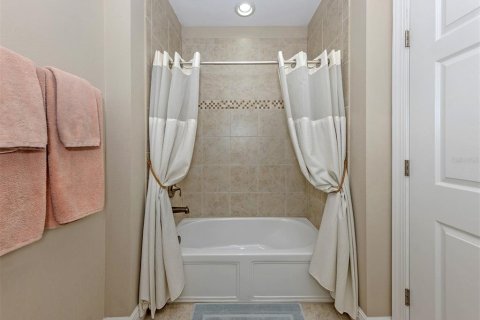 Купить кондоминиум в Лорел, Флорида 7 комнат, 162.02м2, № 2121469 - фото 27