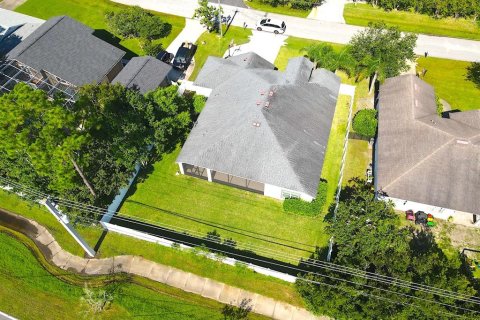 House in Palm Coast, Florida 4 bedrooms, 236.16 sq.m. № 1849397 - photo 8
