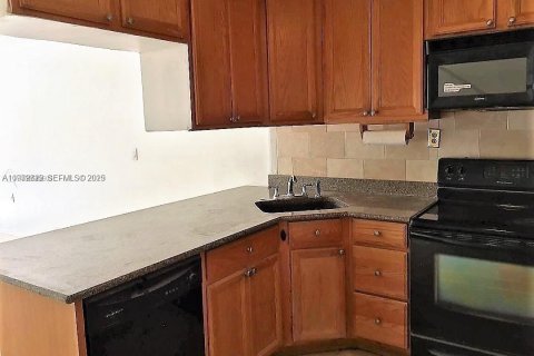 Condo in Palmetto Bay, Florida, 2 bedrooms  № 1991253 - photo 4