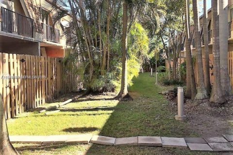Condo in Palmetto Bay, Florida, 2 bedrooms  № 1991253 - photo 10