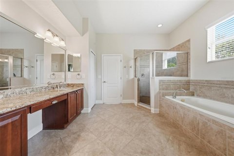 House in STONEYBROOK HILLS in Mount Dora, Florida 5 bedrooms, 352.94 sq.m. № 2430785 - photo 17