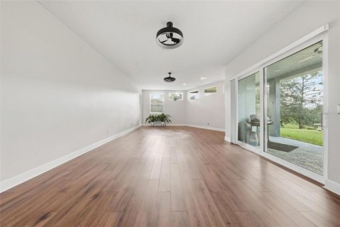 House in STONEYBROOK HILLS in Mount Dora, Florida 5 bedrooms, 352.94 sq.m. № 2430785 - photo 28