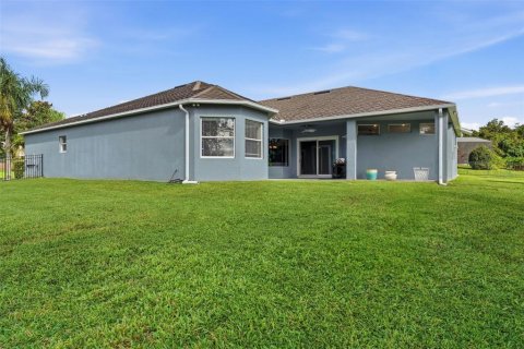 House in STONEYBROOK HILLS in Mount Dora, Florida 5 bedrooms, 352.94 sq.m. № 2430785 - photo 8