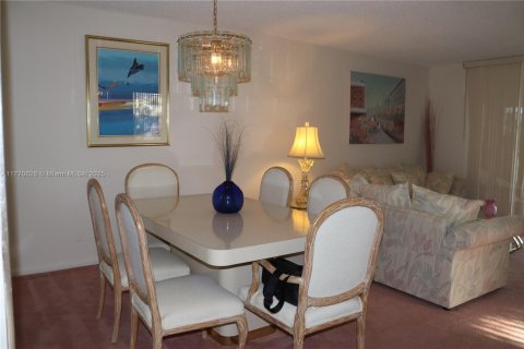 Condominio en venta en Margate, Florida, 2 dormitorios, 92.9 m2 № 1960166 - foto 2