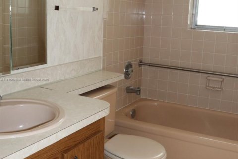 Condominio en venta en Margate, Florida, 2 dormitorios, 92.9 m2 № 1960166 - foto 7