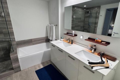 Copropriété à louer à Miami, Floride: 1 chambre, 65.12 m2 № 1832346 - photo 8