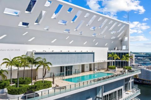 Copropriété à louer à Miami, Floride: 1 chambre, 65.12 m2 № 1832346 - photo 24