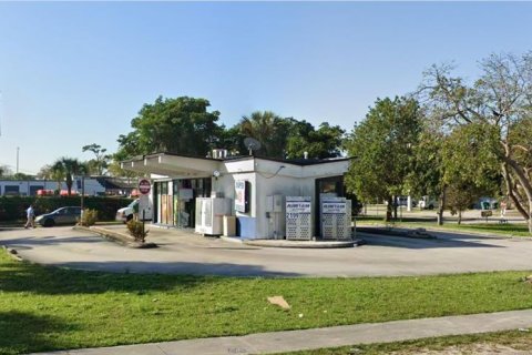 Immobilier commercial à vendre à Fort Lauderdale, Floride: 122.07 m2 № 1410992 - photo 9
